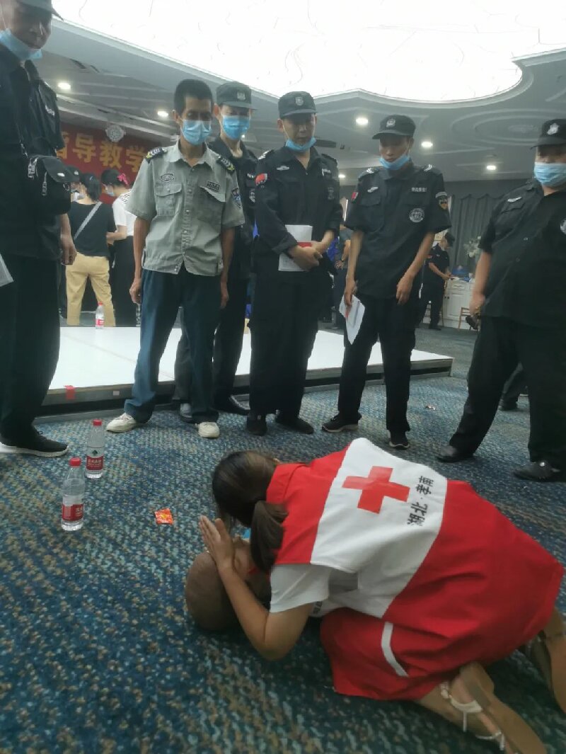 1758025057217138.jpg Q1.jpg